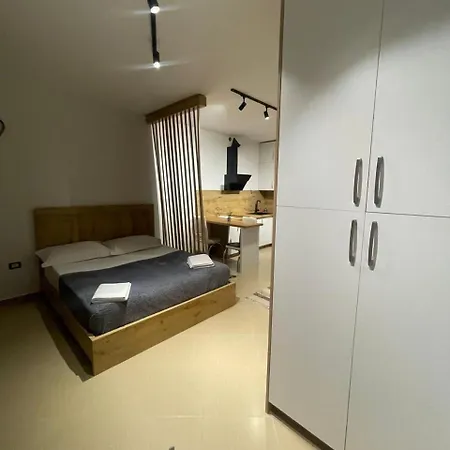 Breeze 2 * Vlorë